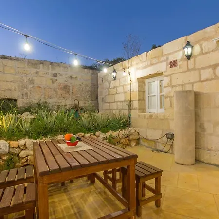 Villa Pool&spa - Wellness St Martin L-Imgarr