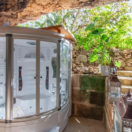 Pool & - Wellness St Martin * L-Imgarr