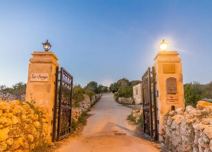 Pool & - Wellness St Martin L-Imgarr